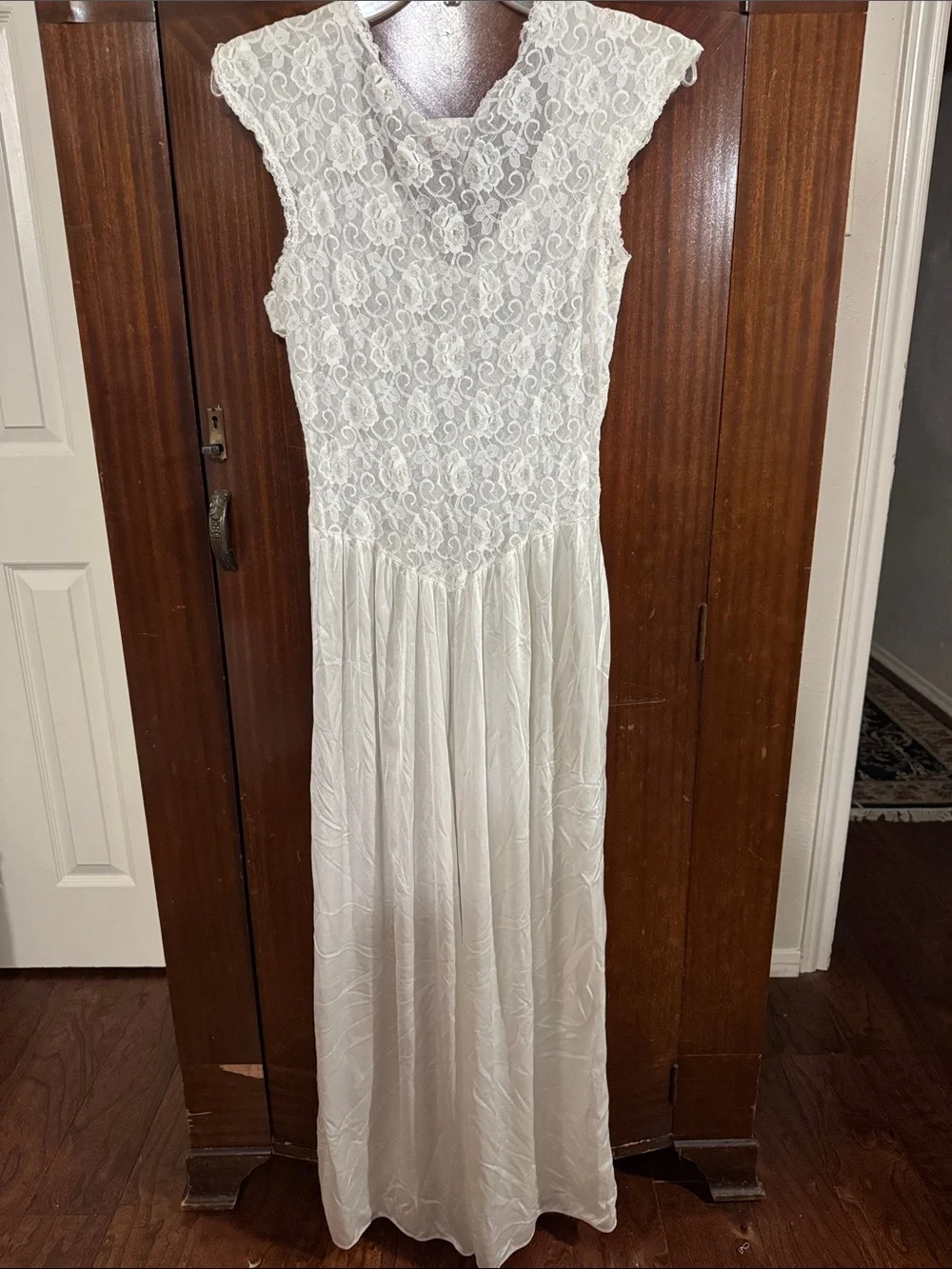 N/A elegant vintage